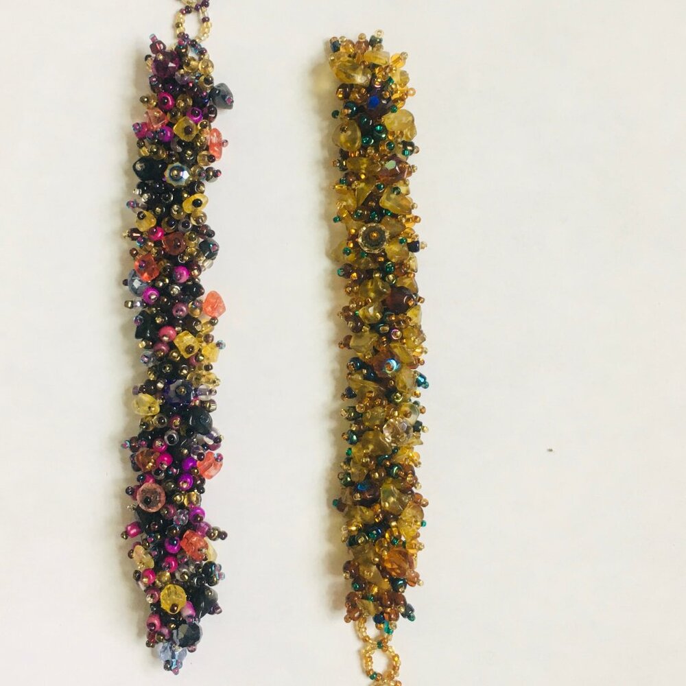 Beaded braceletes